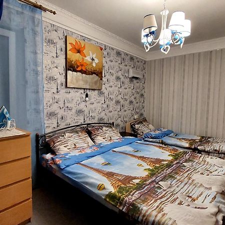 2 bedroom apartment metro Vasilkovskaya Kiev Bagian luar foto