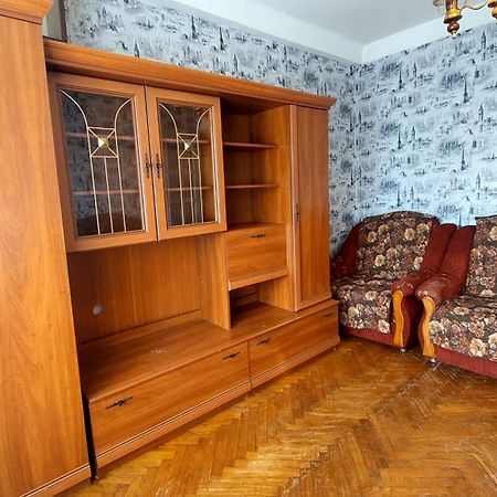 2 bedroom apartment metro Vasilkovskaya Kiev Bagian luar foto